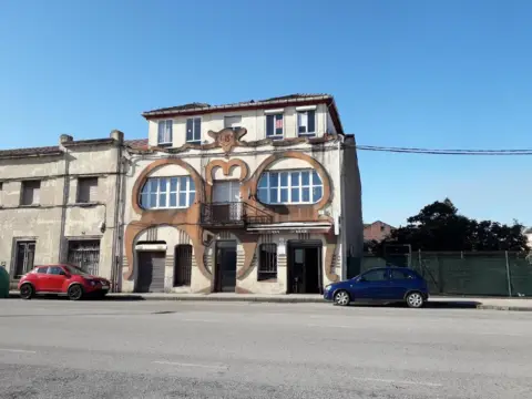 Piso en Avenida de Eduardo Castro, 143